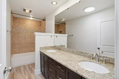Bath - 3022 Azahar Ct, Carlsbad, CA 92009 photo 3 of 4
