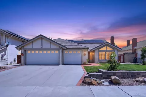 45730 Hopactong, Temecula, CA 92592