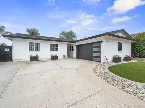 10252 Santana St, Santee, CA 92071