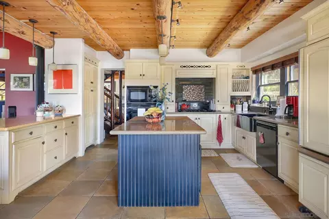 12052 Sky View Dr, Valley Center, CA 92082
