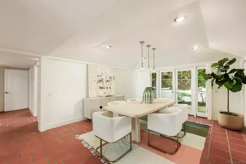 Dining - 2065 Soledad Ave, La Jolla, CA 92037 photo 1 of 5
