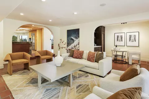 Living - 2065 Soledad Ave, La Jolla, CA 92037 photo 10 of 12