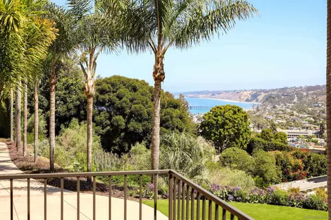 View/Area - 2065 Soledad Ave, La Jolla, CA 92037 photo 1 of 5