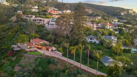 View/Area - 2065 Soledad Ave, La Jolla, CA 92037 photo 4 of 5
