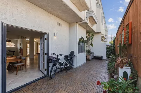 3568 Front St #A, San Diego, CA 92103
