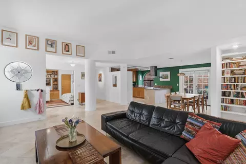 3568 Front St #A, San Diego, CA 92103