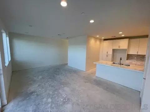 Living - 7714 Jasmine Ct, Santee, CA 92071 photo 2 of 2