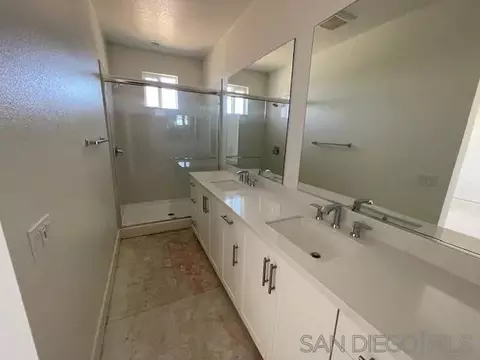 Bath - 7714 Jasmine Ct, Santee, CA 92071 photo 1 of 1