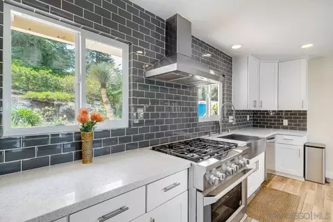 Kitchen - 460 Rancho Camino, Fallbrook, CA 92028 photo 2 of 4