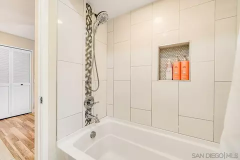 Bath - 460 Rancho Camino, Fallbrook, CA 92028 photo 4 of 6