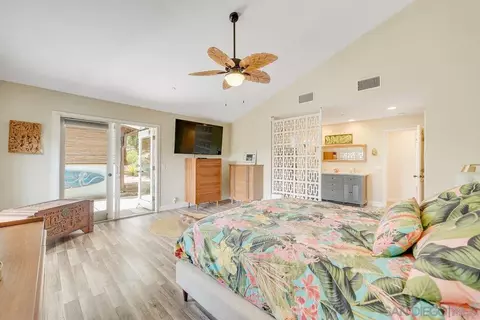 Bedroom - 460 Rancho Camino, Fallbrook, CA 92028 photo 1 of 7