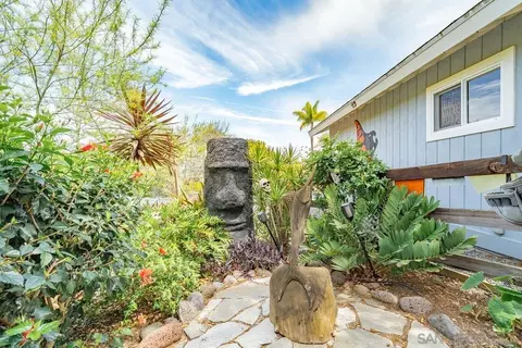Exterior - 460 Rancho Camino, Fallbrook, CA 92028 photo 14 of 31