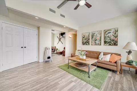 Living - 460 Rancho Camino, Fallbrook, CA 92028 photo 4 of 5