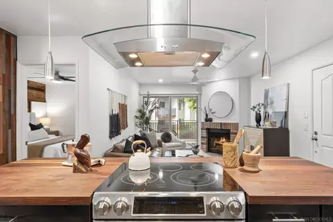1810 S El Camino Real #202, Encinitas, CA 92024