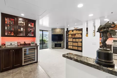 5875 Friars #4410, San Diego, CA 92110