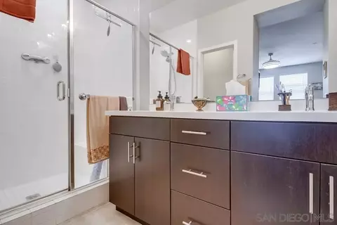 Bath - 2092 Tango Loop #2, Chula Vista, CA 91915 photo 2 of 3