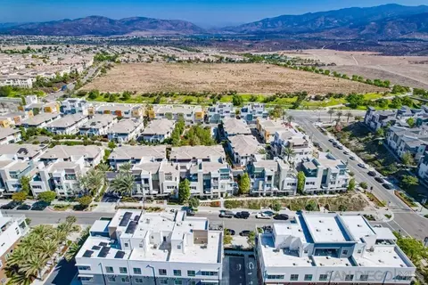 View/Area - 2092 Tango Loop #2, Chula Vista, CA 91915 photo 6 of 8