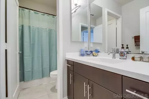 Bath - 2092 Tango Loop #2, Chula Vista, CA 91915 photo 1 of 3