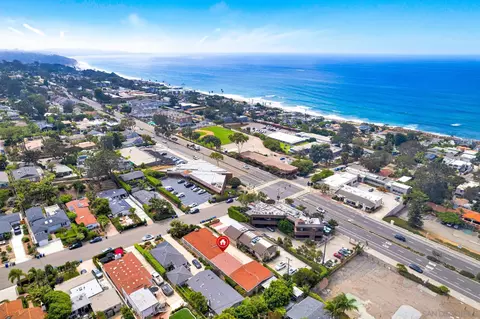 328-30 9th St, Del Mar, CA 92014