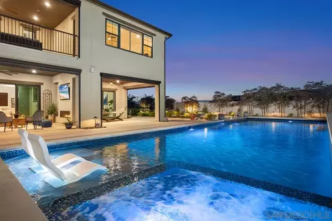 8416-18 Hidden Cove Way, San Diego, CA 92127