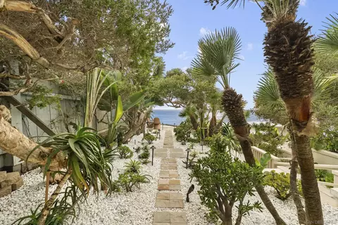 Exterior - 430 Moonlight Ln, Encinitas, CA 92024 photo 7 of 7