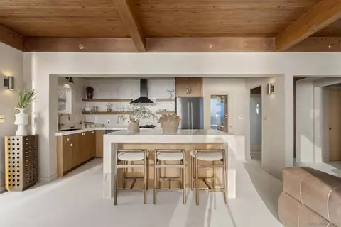 Kitchen - 430 Moonlight Ln, Encinitas, CA 92024 photo 1 of 3