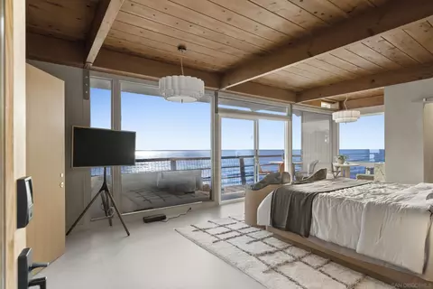 Bedroom - 430 Moonlight Ln, Encinitas, CA 92024 photo 3 of 4