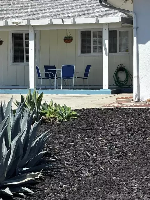 1534 Kiva Ln, Vista, CA 92084