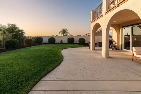 Exterior - 44297 Marcelina Ct, Temecula, CA 92592 photo 4 of 7