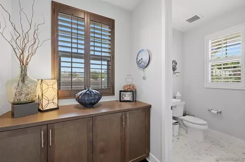 Entry Way - 676 Manzanita Ln, Encinitas, CA 92024 photo 3 of 3