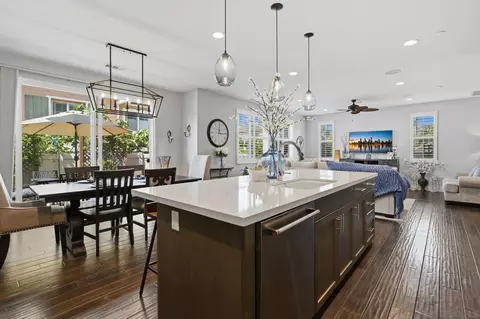 Kitchen - 676 Manzanita Ln, Encinitas, CA 92024 photo 6 of 6