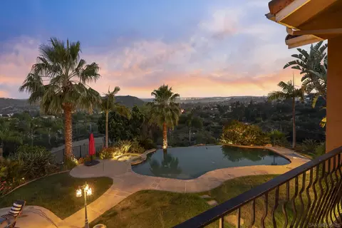 Exterior - 14998 Budwin Ln, Poway, CA 92064 photo 6 of 10