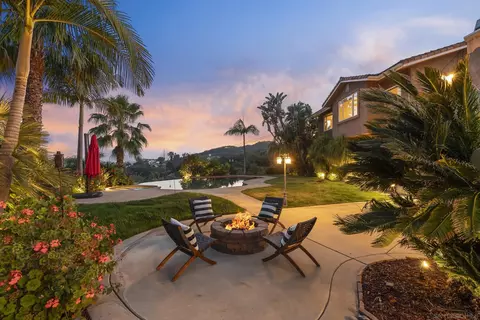 Exterior - 14998 Budwin Ln, Poway, CA 92064 photo 4 of 10