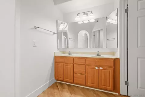 Bath - 2708 Lake Pointe #209, Spring Valley, CA 91977 photo 2 of 6