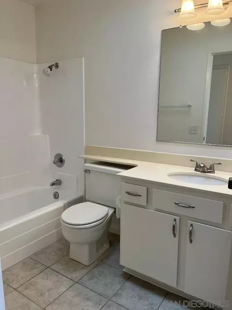 1030 Plover, Oceanside, CA 92057 photo 7