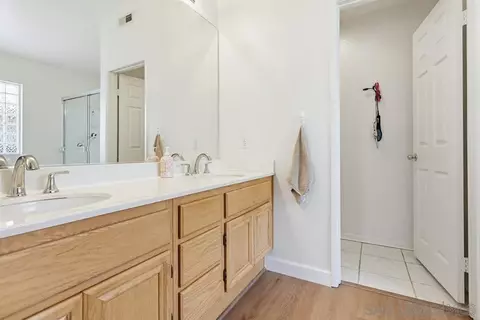 Bath - 2501 Columbine Dr, Alpine, CA 91901 photo 1 of 3