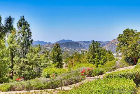 Exterior - 2501 Columbine Dr, Alpine, CA 91901 photo 7 of 14