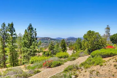 Exterior - 2501 Columbine Dr, Alpine, CA 91901 photo 11 of 14