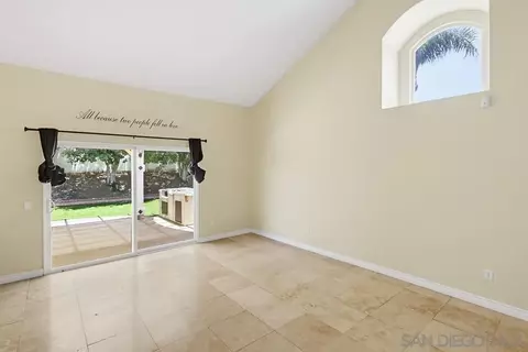 Living - 2858 Manzanita View Rd, Alpine, CA 91901 photo 6 of 9