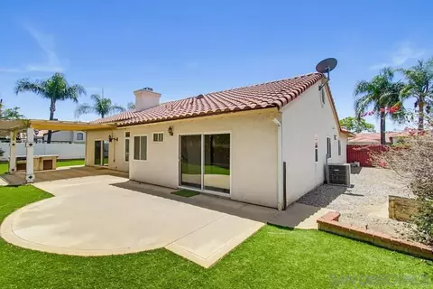 Exterior - 2858 Manzanita View Rd, Alpine, CA 91901 photo 9 of 11
