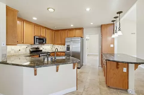 Kitchen - 2858 Manzanita View Rd, Alpine, CA 91901 photo 2 of 6
