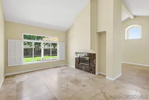 Living - 2858 Manzanita View Rd, Alpine, CA 91901 photo 2 of 9