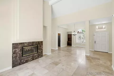 Living - 2858 Manzanita View Rd, Alpine, CA 91901 photo 3 of 9