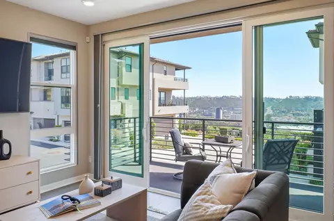2960 Via Alta, San Diego, CA 92108