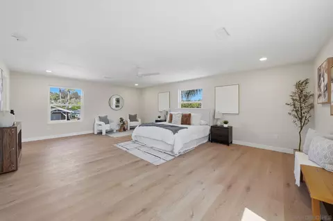 Bedroom - 14212 Tobiasson Rd, Poway, CA 92064 photo 3 of 10