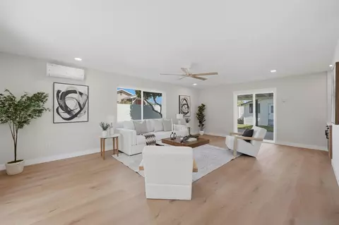 Living - 14212 Tobiasson Rd, Poway, CA 92064 photo 4 of 4