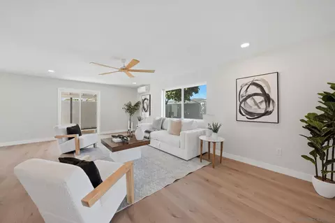 Living - 14212 Tobiasson Rd, Poway, CA 92064 photo 2 of 4