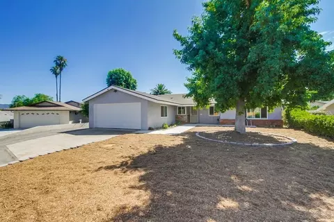 187 Del Sureno, Fallbrook, CA 92028