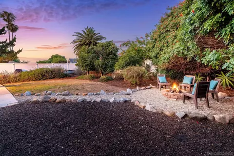 Exterior - 187 Del Sureno, Fallbrook, CA 92028 photo 4 of 8