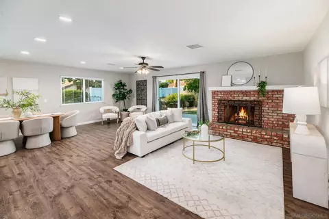 Living - 187 Del Sureno, Fallbrook, CA 92028 photo 1 of 3